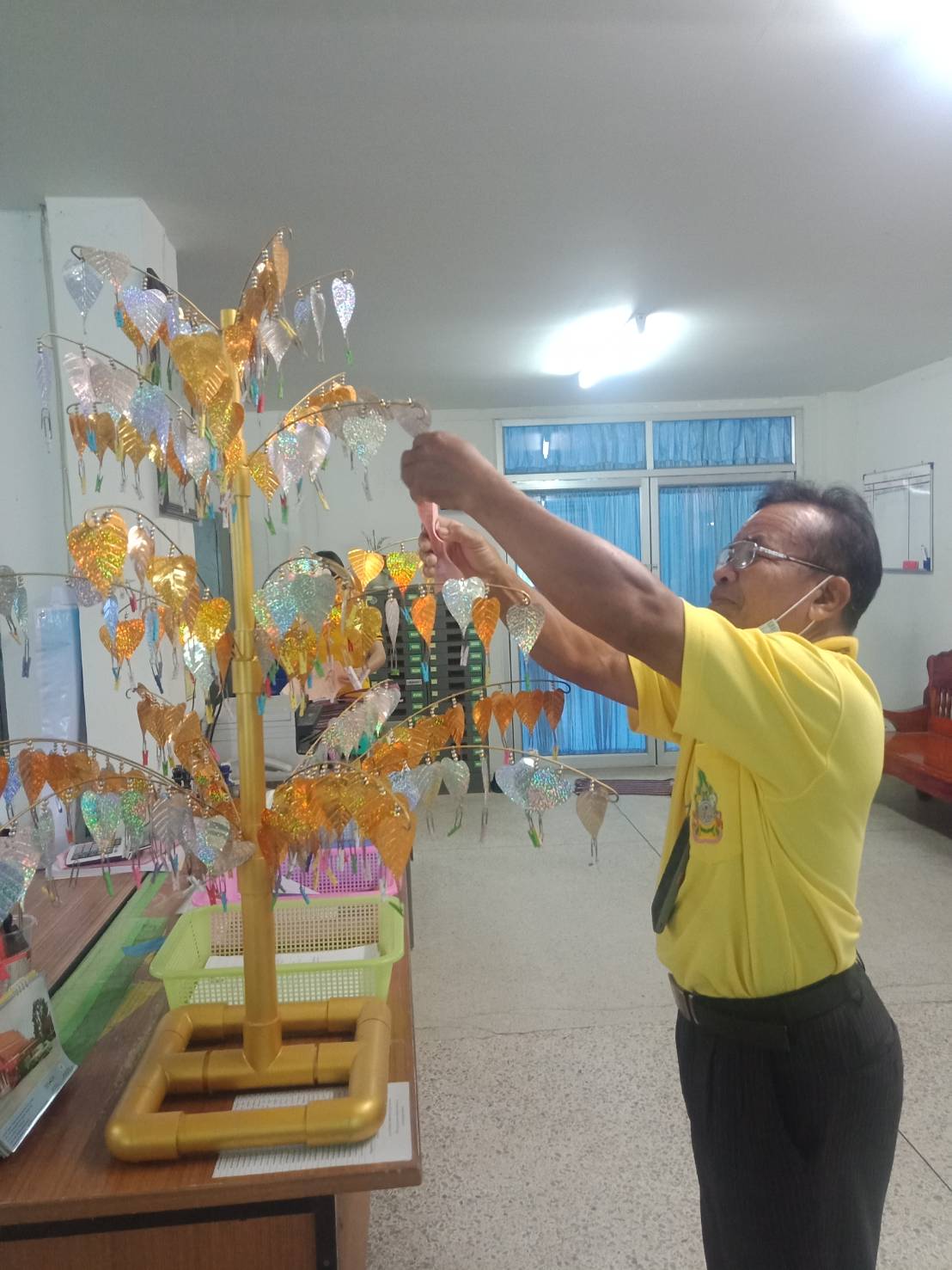 กองการศึกษาตั้งต้นเงินทำบุญสังฆทาน 15-10-64วัดจันทร์ทุมมาวาส