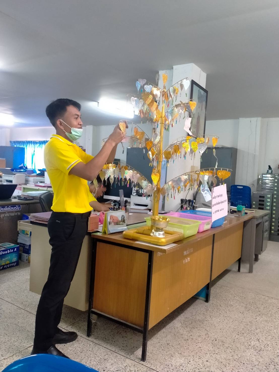 กองการศึกษาตั้งต้นเงินทำบุญสังฆทาน 15-10-64วัดจันทร์ทุมมาวาส