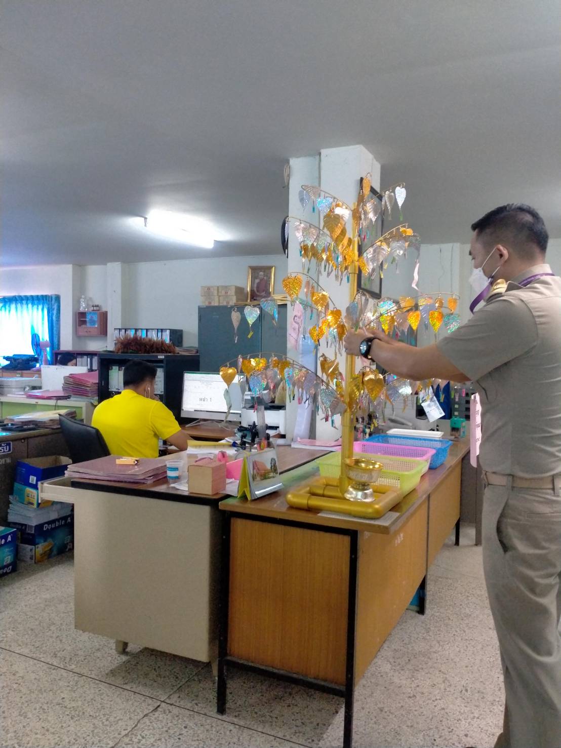 กองการศึกษาตั้งต้นเงินทำบุญสังฆทาน 15-10-64วัดจันทร์ทุมมาวาส