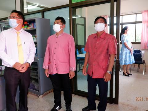 ส่งครูณรงค์ชัยอยู่เย็นโอนย้าย