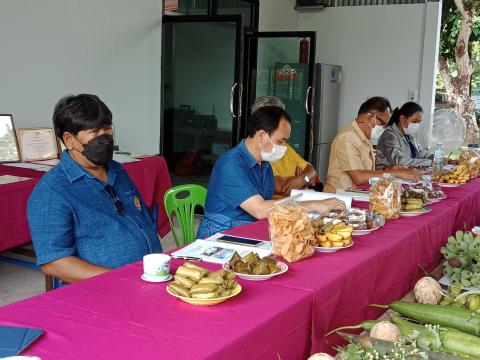 ต้อนรับคณะประเมิณพันธ์ข้าว
