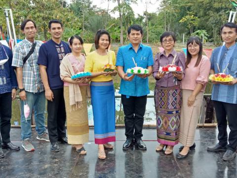 สิบสานประเพณีลอยกระทง