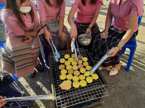 งานประเพณีบุญกุ้มข้าวใหญ่ข้าวจี่ยักษ์2564